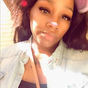 Meet your Posher, Serina